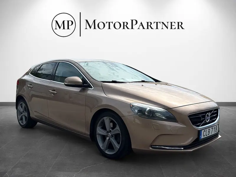 Volvo V40 2014
