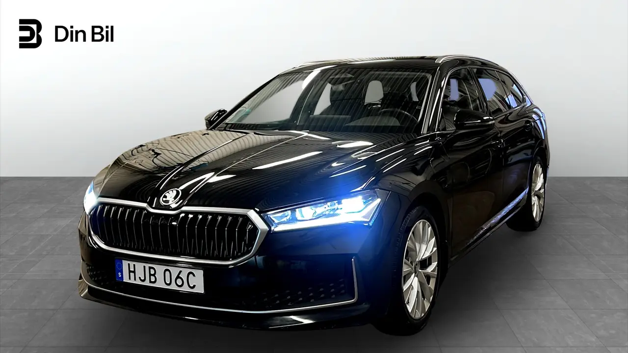 Skoda Superb 2025