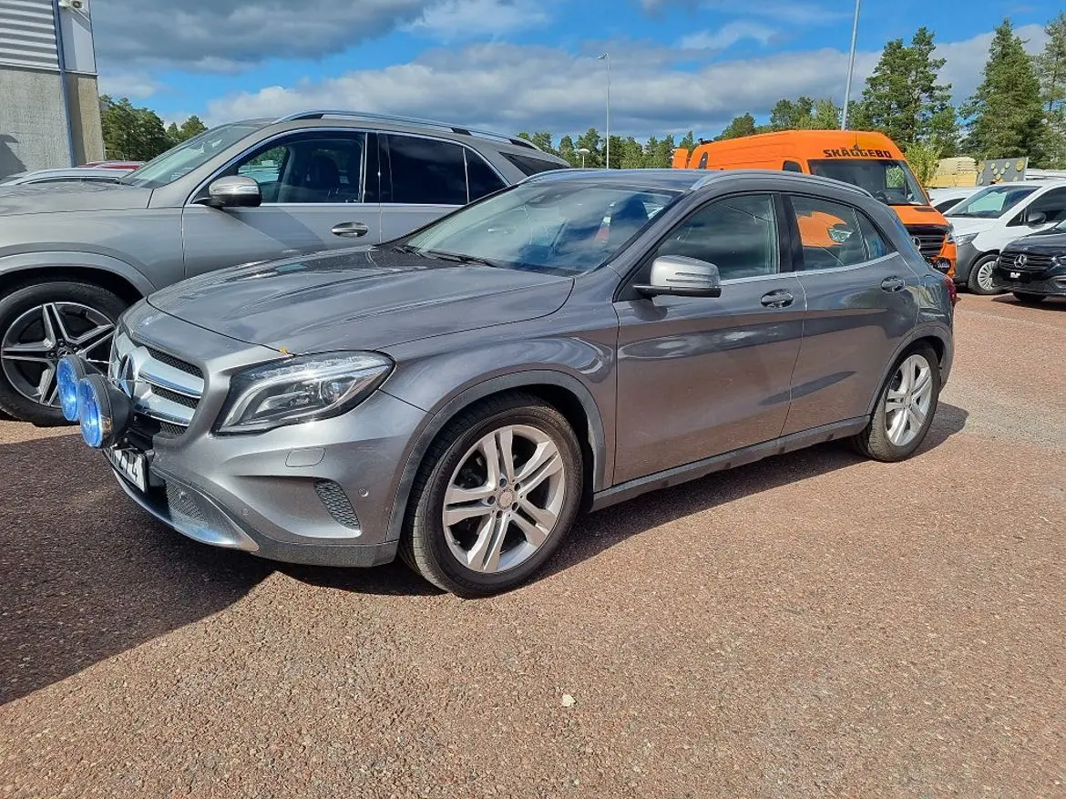 Mercedes-Benz GLA 2016