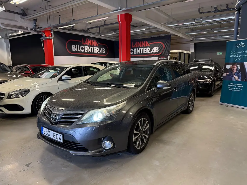 Toyota Avensis 2013
