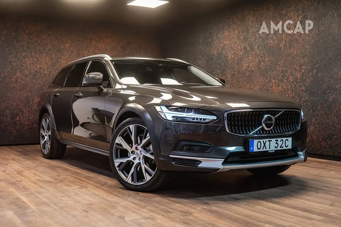 Volvo V90 2023