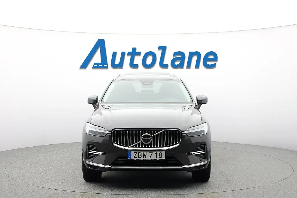 Volvo XC60 2025