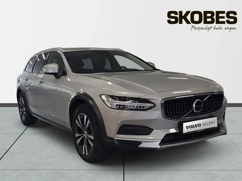 Volvo V90 2024