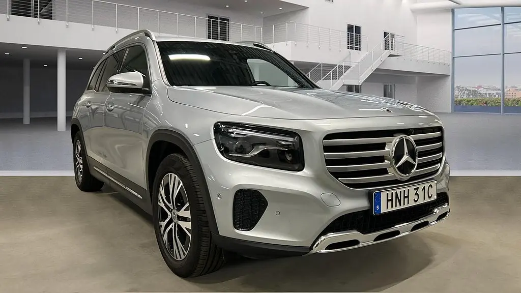 Mercedes-Benz GLB 2025