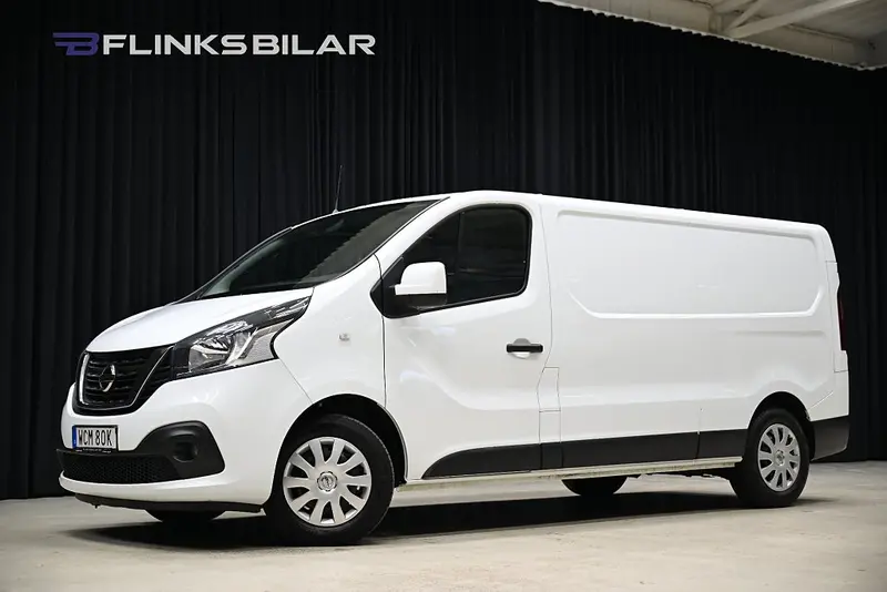 Nissan NV300 2021