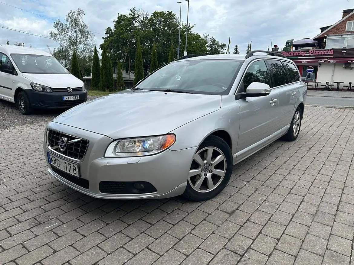 Volvo V70 2011