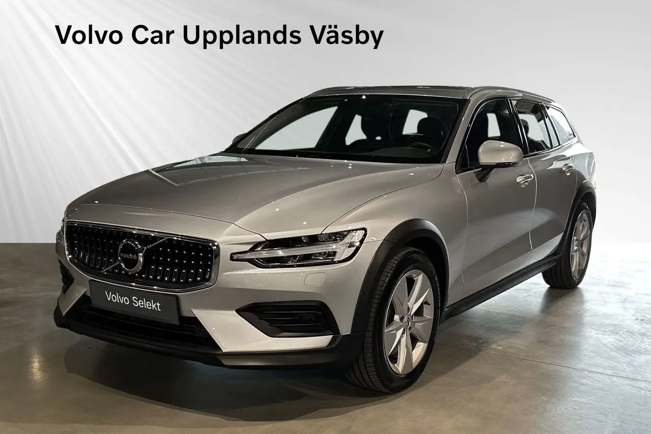 Volvo V60 2022