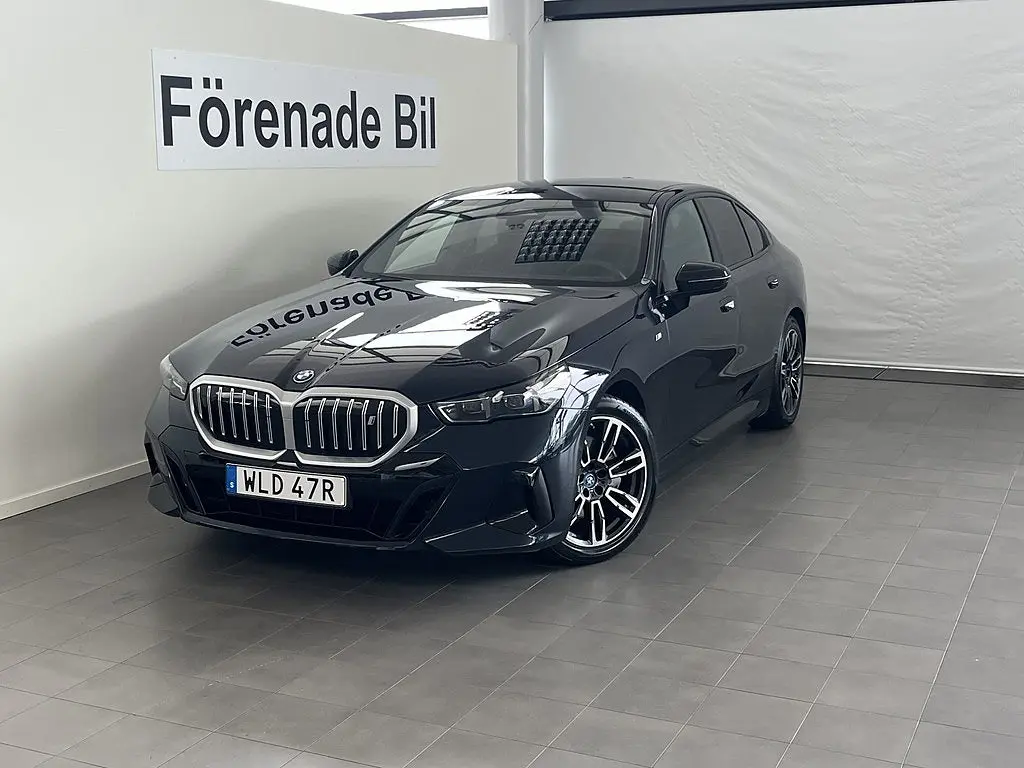 BMW i5 2024
