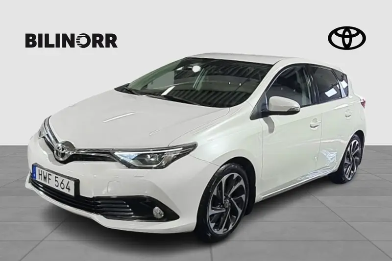 Toyota Auris 2015