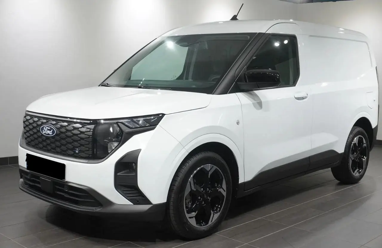 Ford Transit Courier 2025