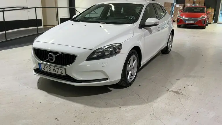 Volvo V40 2017