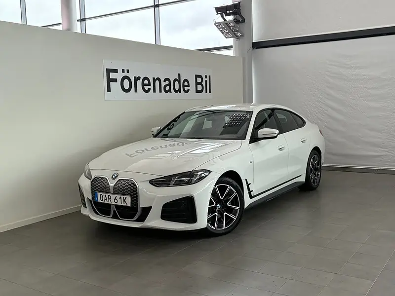 BMW i4 2025