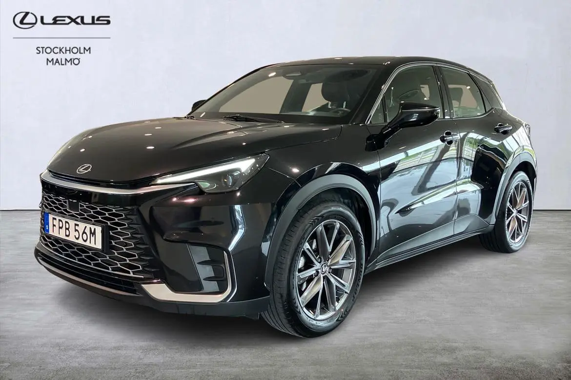 Lexus LBX 2025