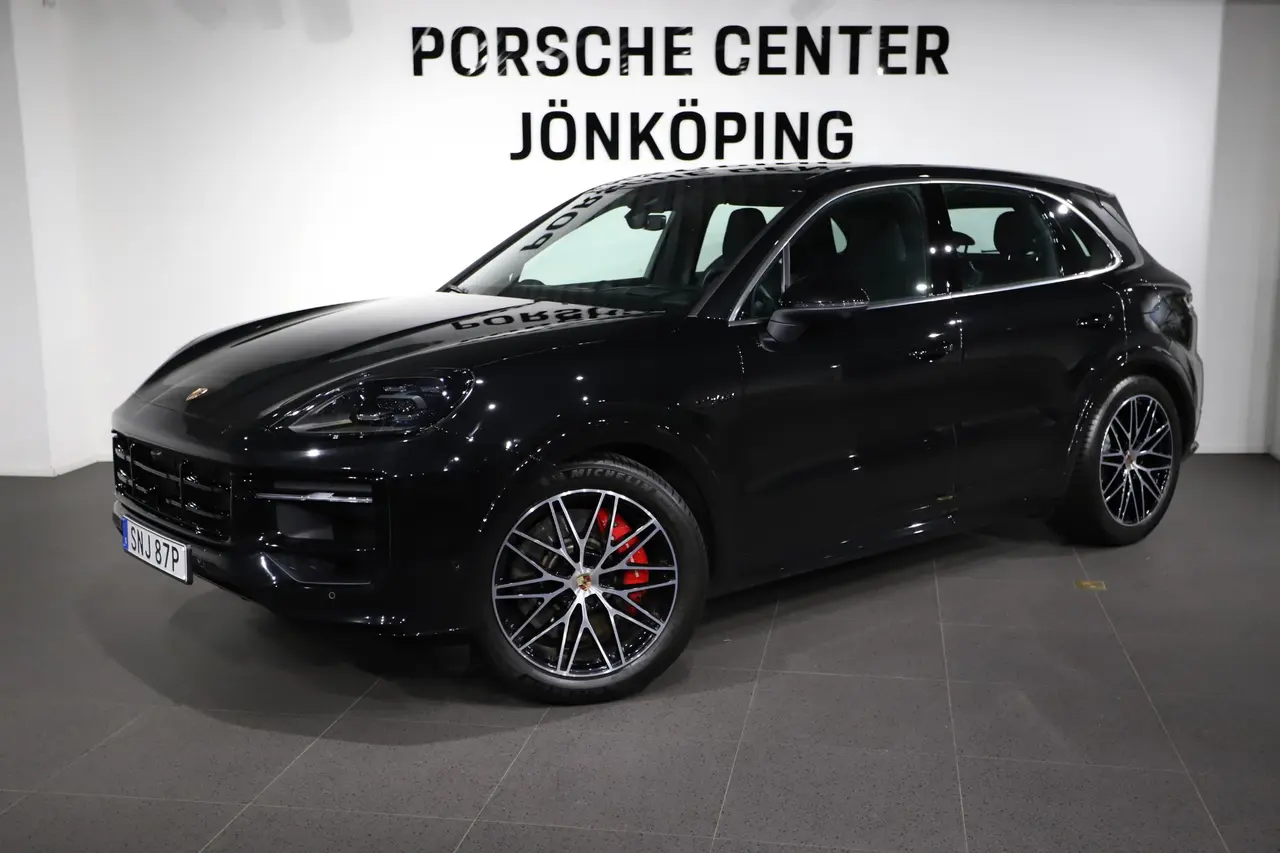 Porsche Cayenne 2025