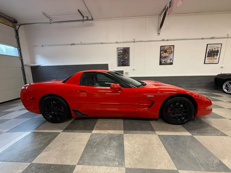 Chevrolet Corvette 2003
