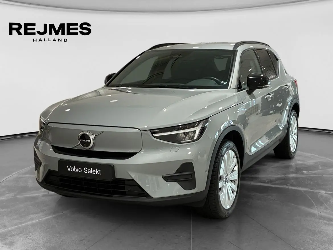 Volvo EX40 2025