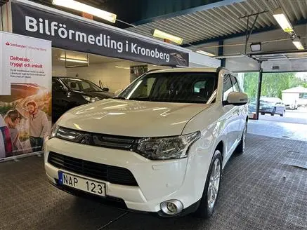 Mitsubishi Outlander 2013