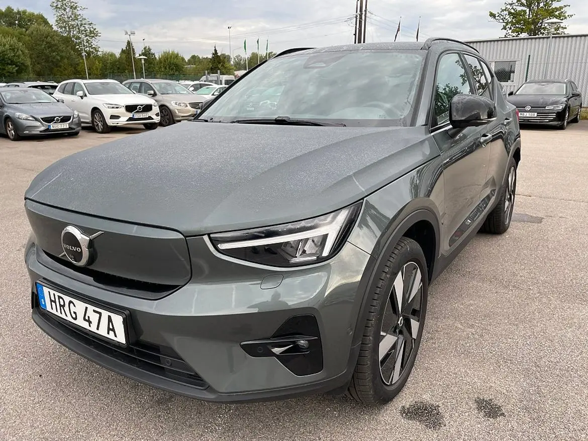 Volvo EX40 2026