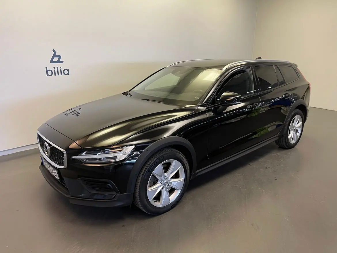 Volvo V60 2022