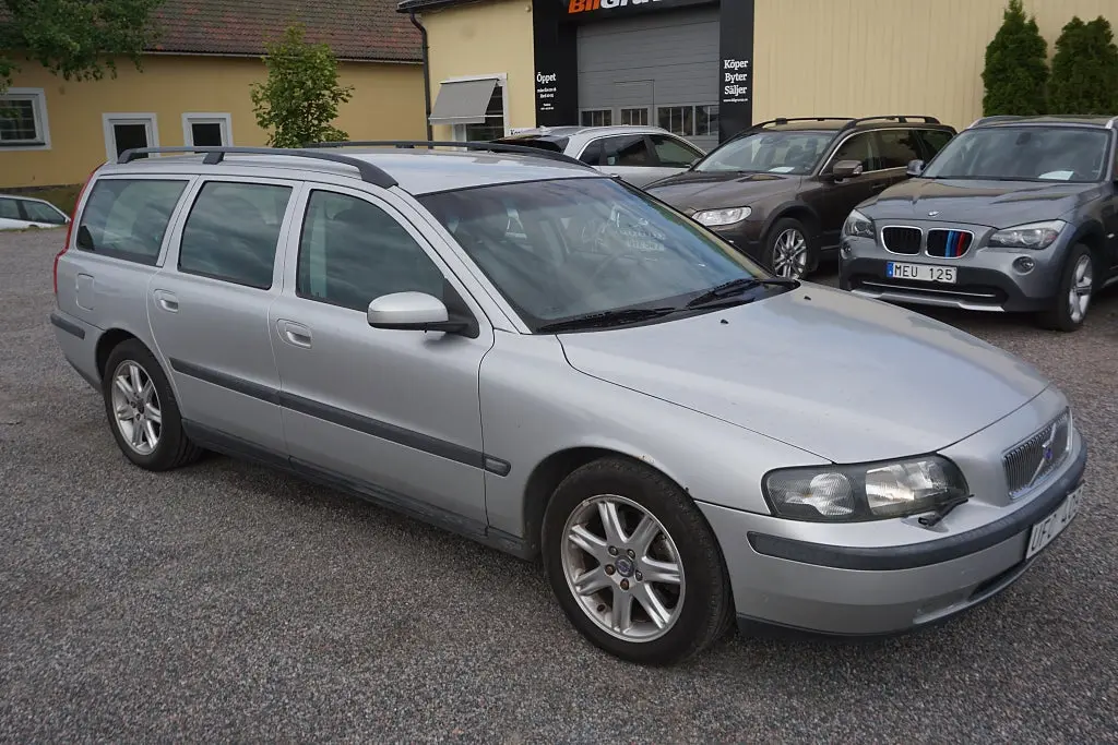 Volvo V70 2004