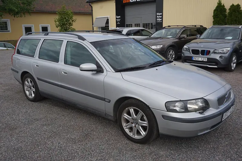 Volvo V70 2004