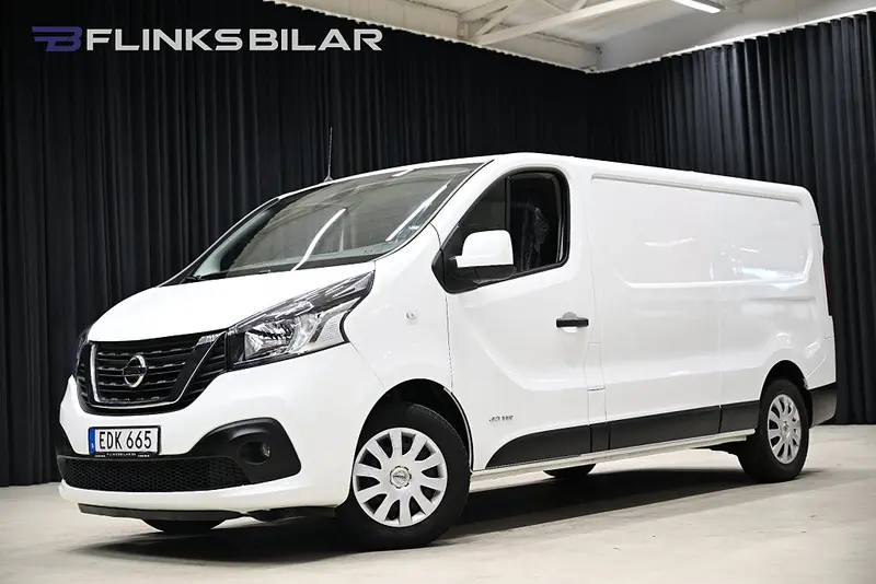 Nissan NV300 2021