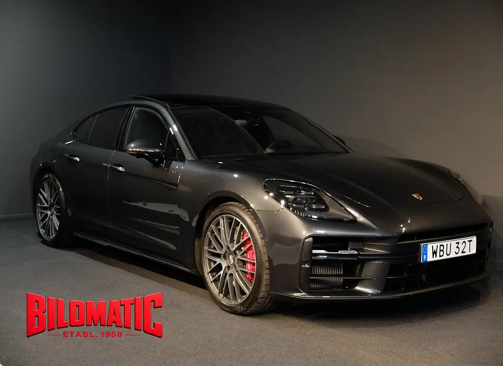 Porsche Panamera 2025