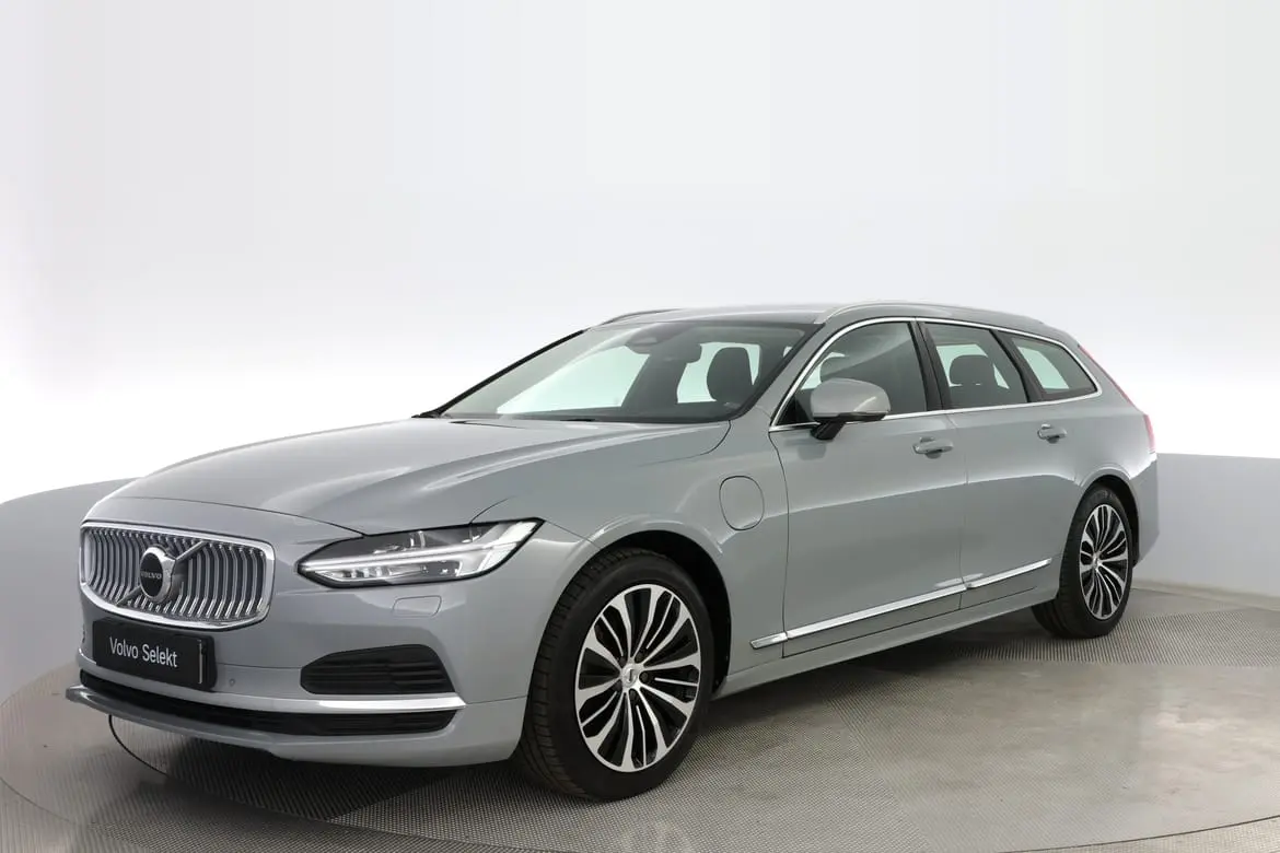 Volvo V90 2024
