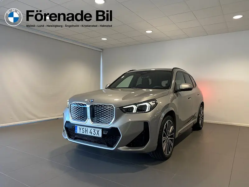 BMW iX1 2027