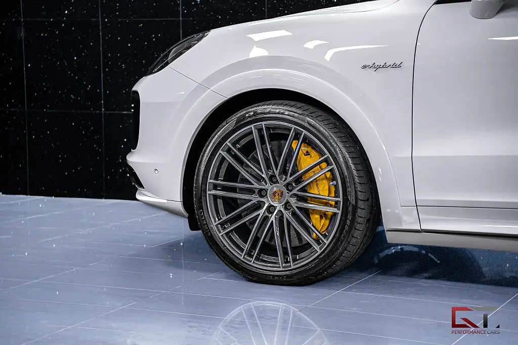 Porsche Cayenne 2022