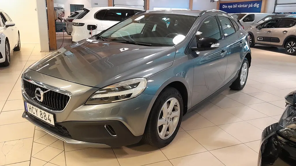 Volvo V40 2019