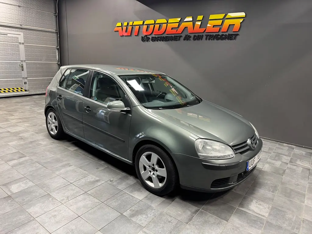 Volkswagen Golf 2004