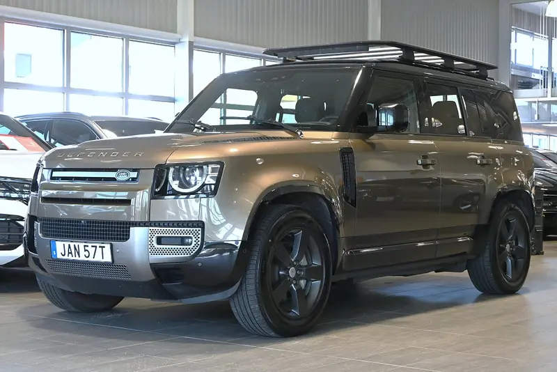 Land Rover Defender 2024