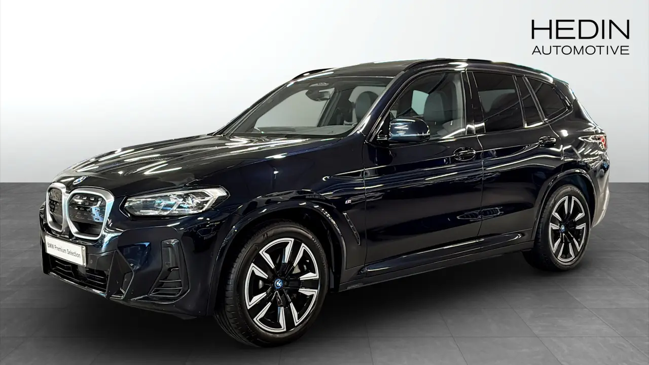 BMW iX3 2023