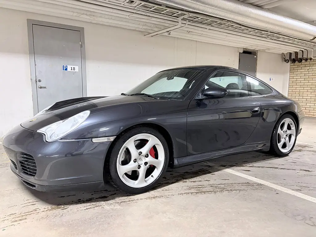Porsche 911 2004