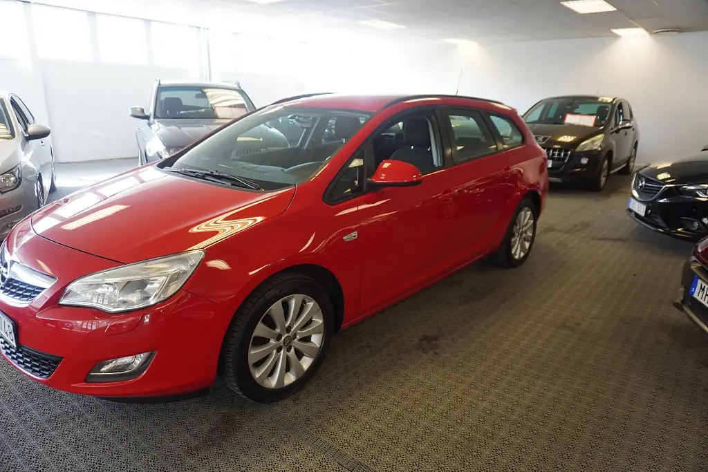 Opel Astra 2011