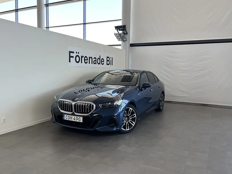 BMW i5 2024