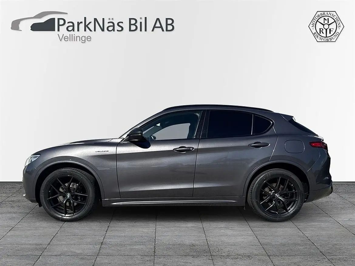 Alfa Romeo Stelvio 2021