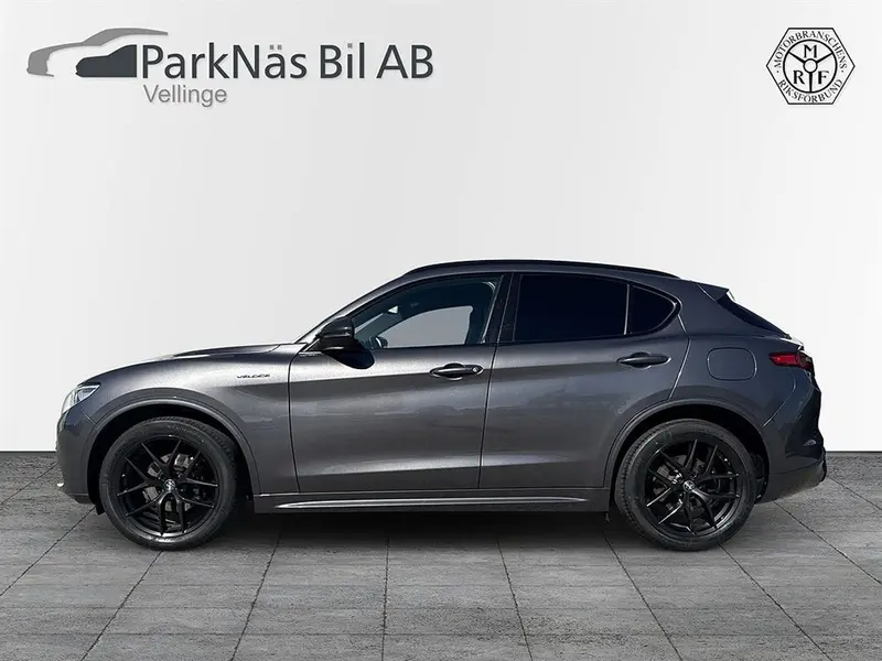 Alfa Romeo Stelvio 2021
