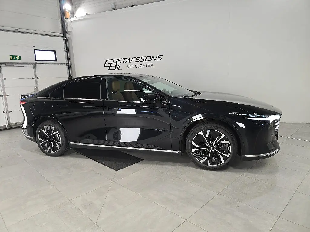 Mazda 6e 2025