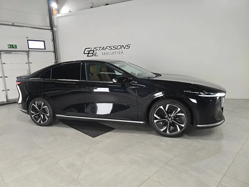 Mazda 6e 2025
