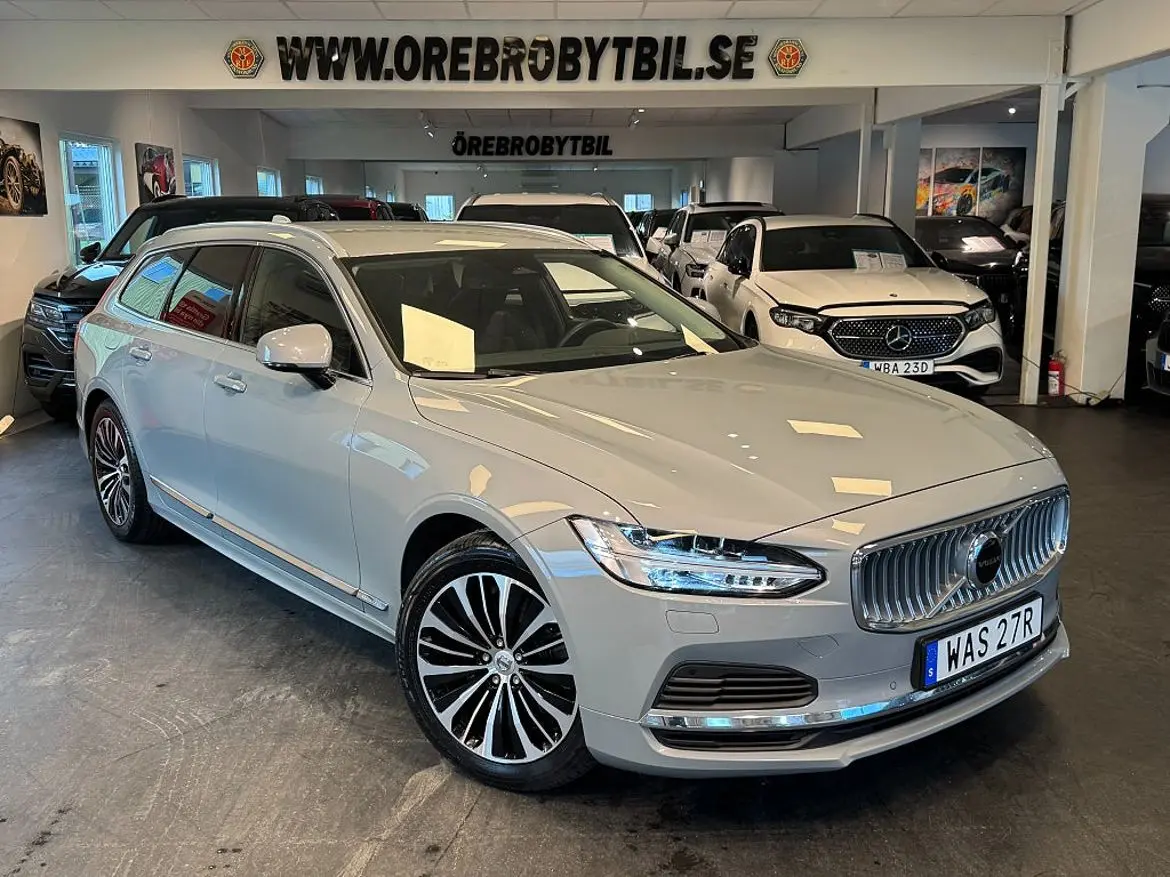Volvo V90 2024