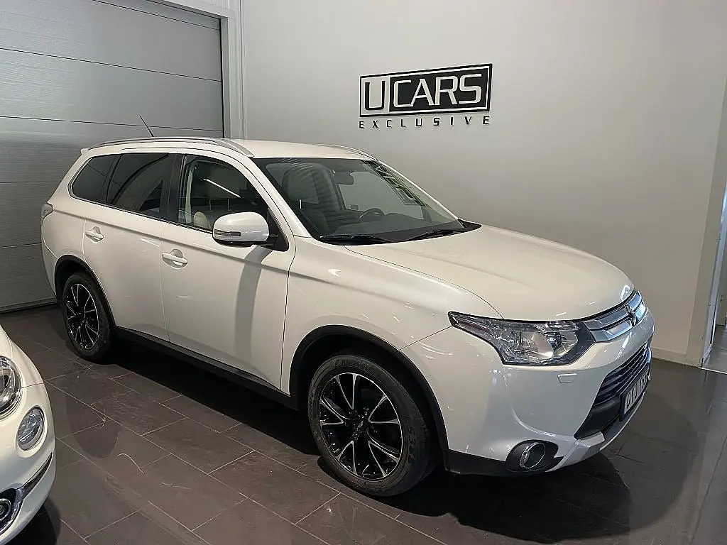 Mitsubishi Outlander 2015