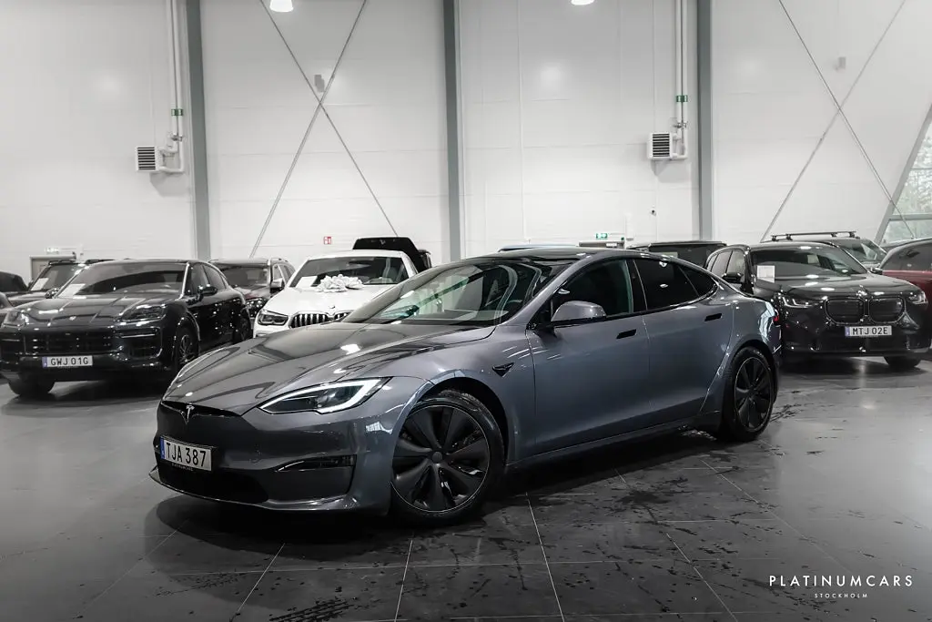 Tesla Model S 2023