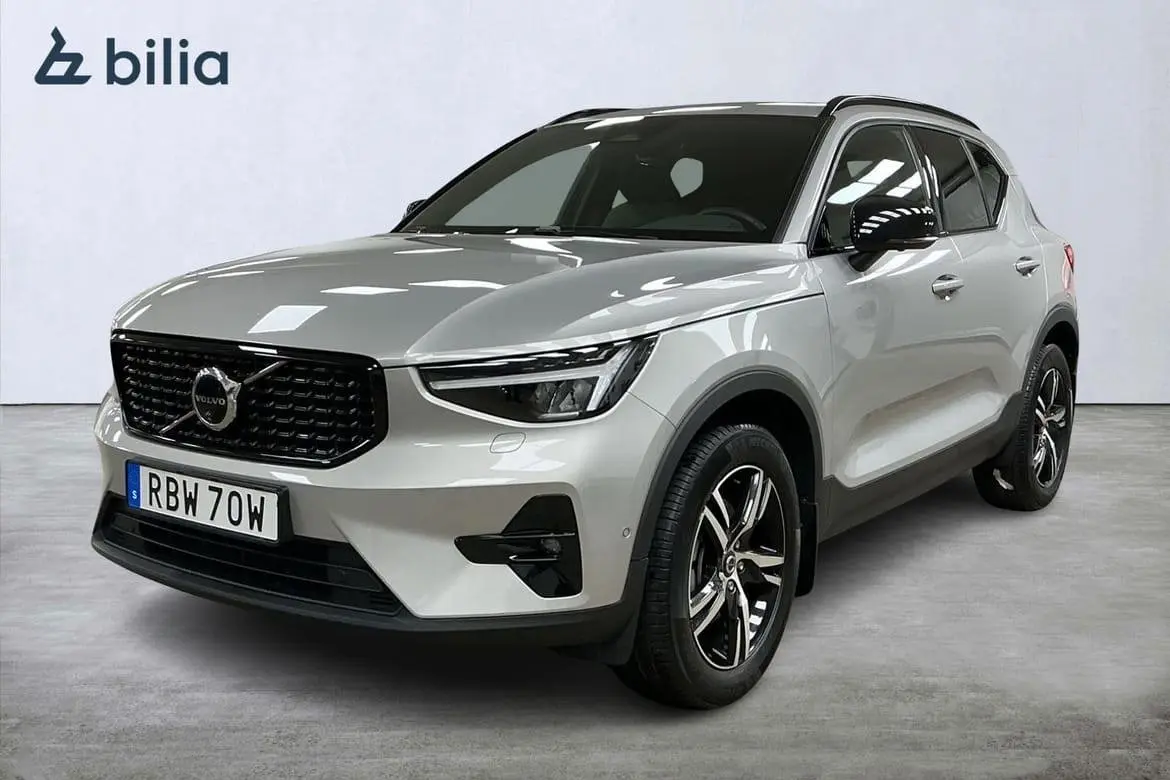 Volvo XC40 2025