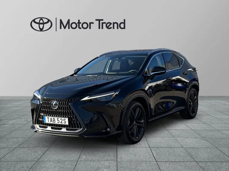 Lexus NX 2025