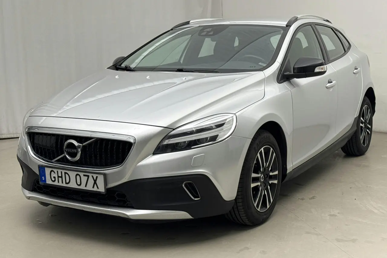 Volvo V40 2019