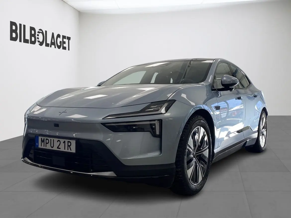 Polestar 4 2025