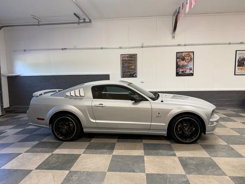 Ford Mustang 2005