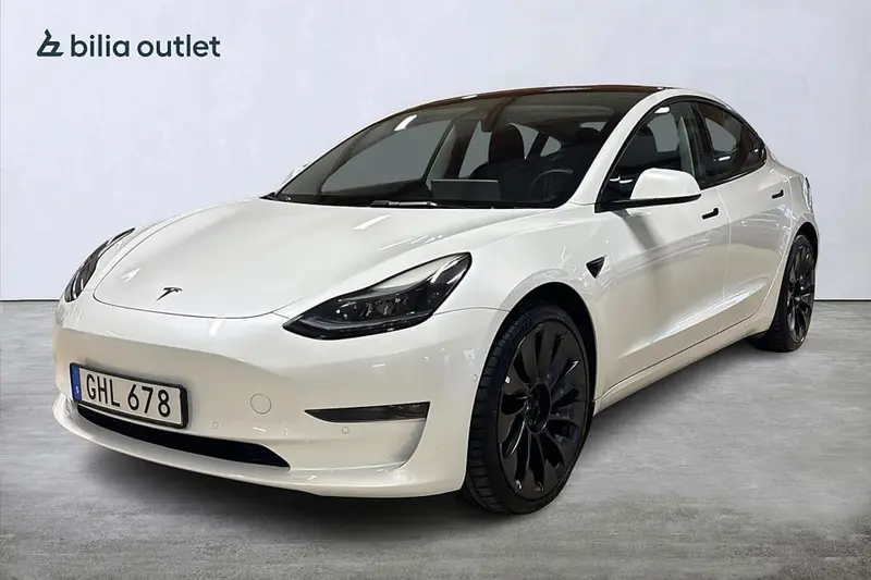 Tesla Model 3 2022